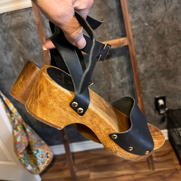 Lulu black ankle wrap clogs size 6.5 - Picture 4 of 4